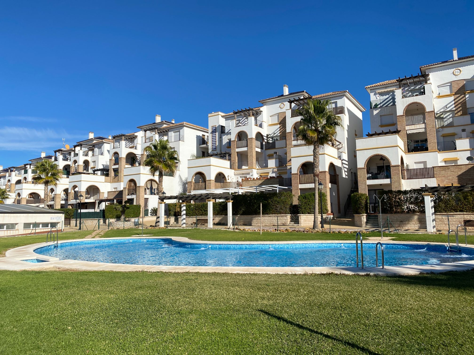 Apartment in Las Bombardas - view 1