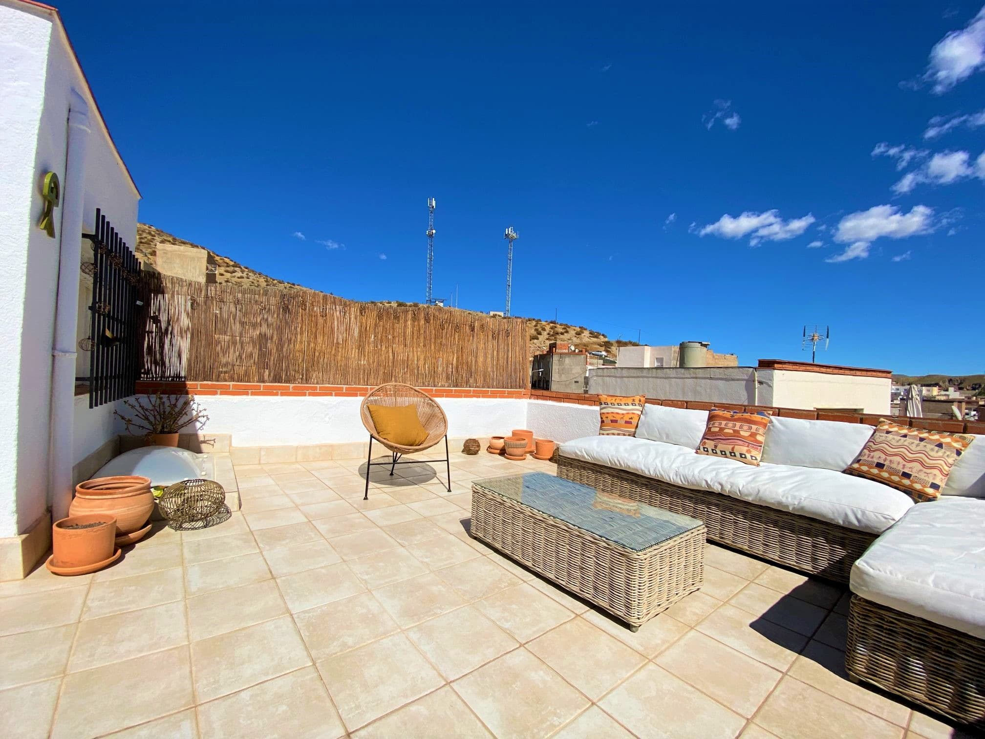 House 2 bed. 2 bath. To Let in Tabernas Spanish Property Expert